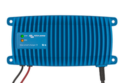 Victron Energy Blue Smart IP67 12V 25A (1) Akü Şarj Cihazı